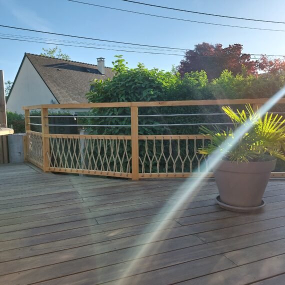 Garde-corps en bois et cordage