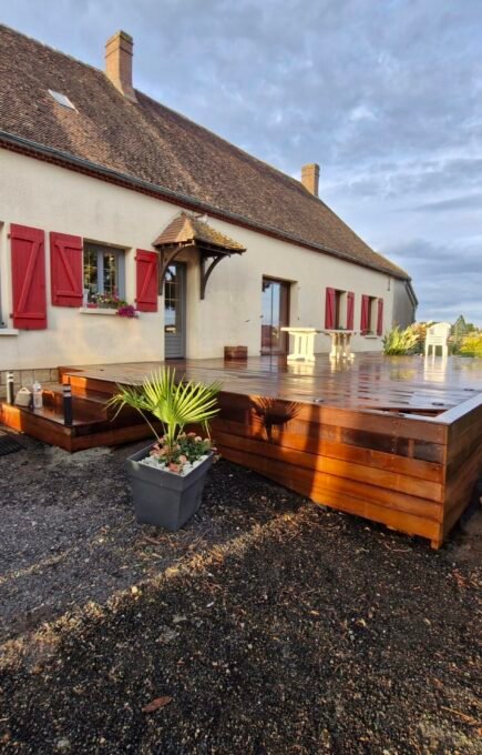 Terrasse 100 m² en bois exotique