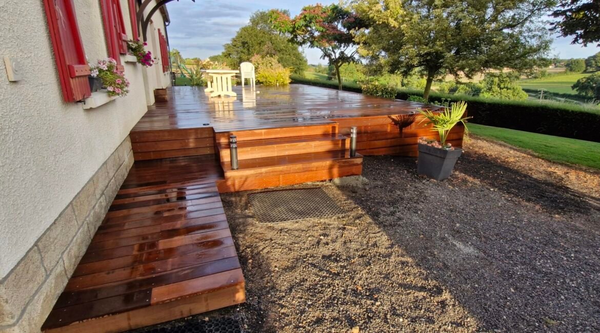 Terrasse en bois exotique de 100m²