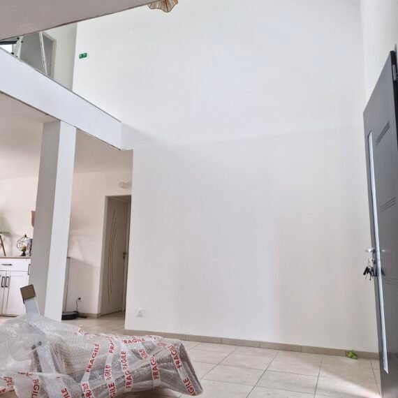 Espace dédié à l'escalier avant la pause