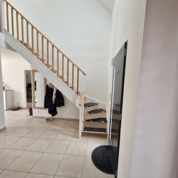 Escalier d'angle en bois